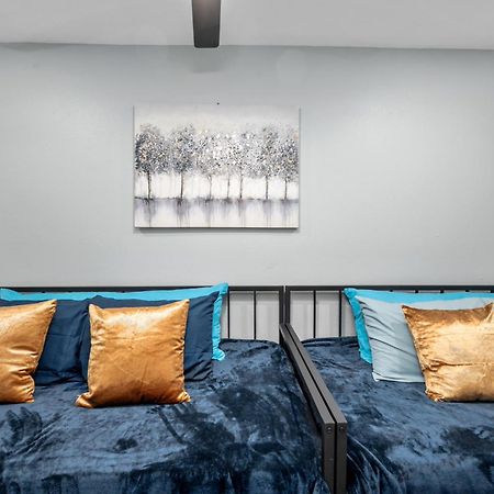 Warm Heights 2Br With Pool & Free Parking Leilighet Houston Eksteriør bilde