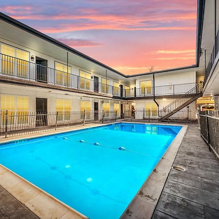 Warm Heights 2Br With Pool & Free Parking Leilighet Houston Eksteriør bilde