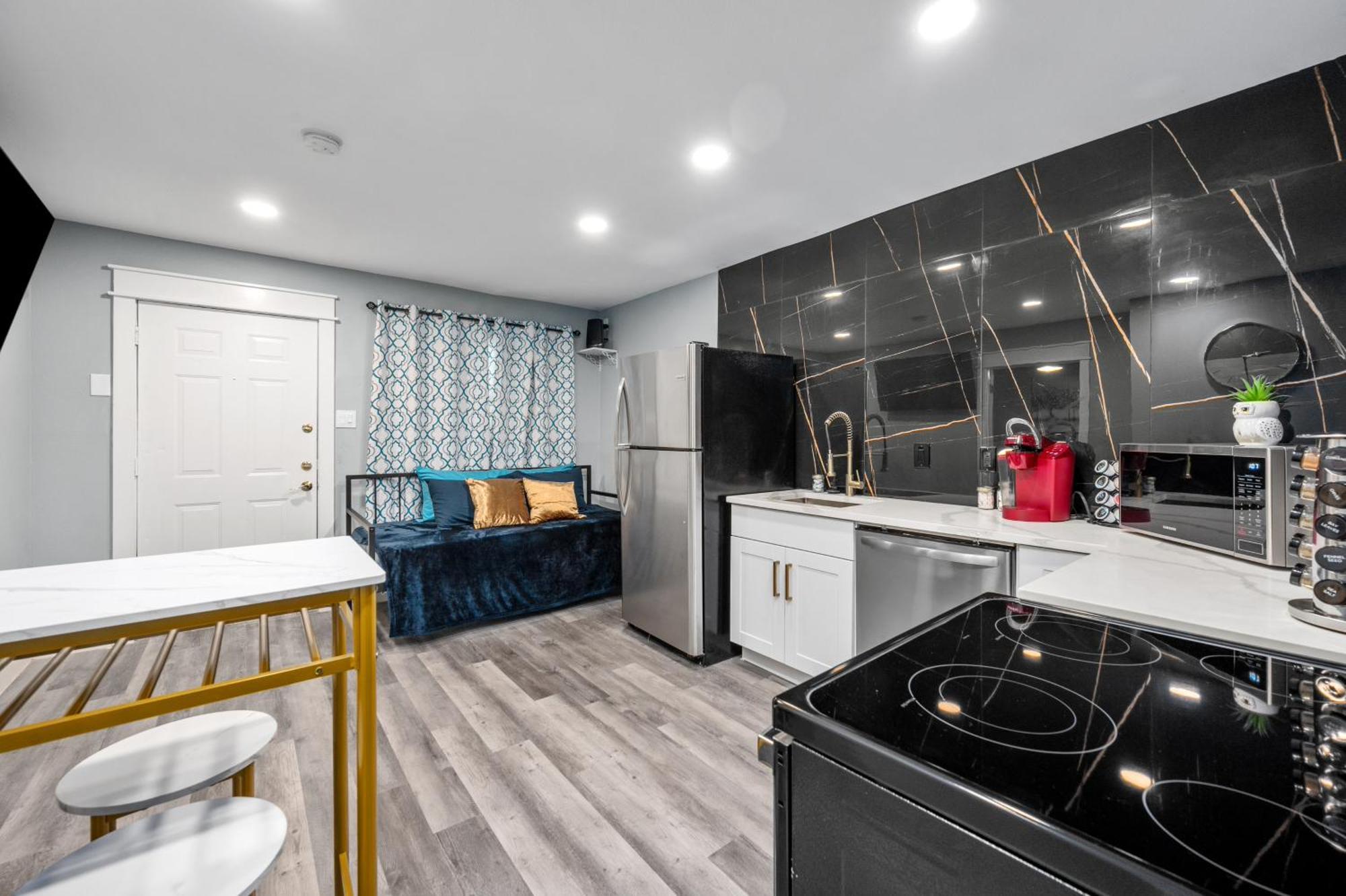 Warm Heights 2Br With Pool & Free Parking Leilighet Houston Eksteriør bilde